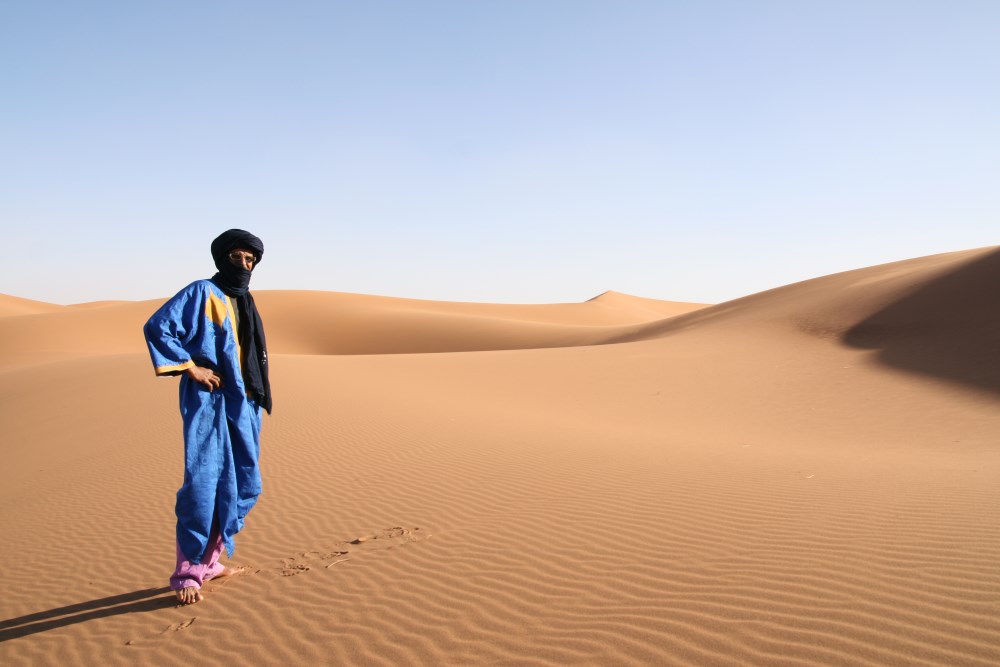 M'Bark, le responsable de l'agence "Caravane Renard du Désert", un "prince du désert"
