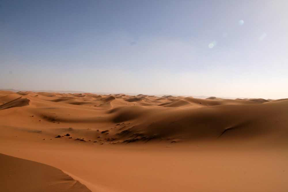 Personne, silence, espace et immobilité